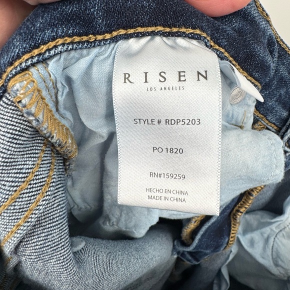 Risen Women's Ankle Jeans With Raw Hem Size 9/29 - Picture 6 of 7